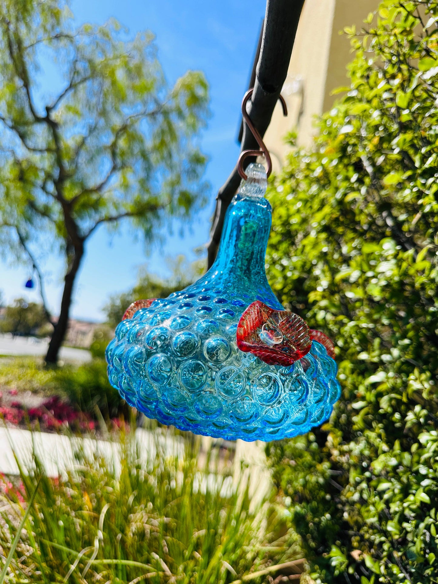 Art Glass Humming bird feeder Large: Assorted Color