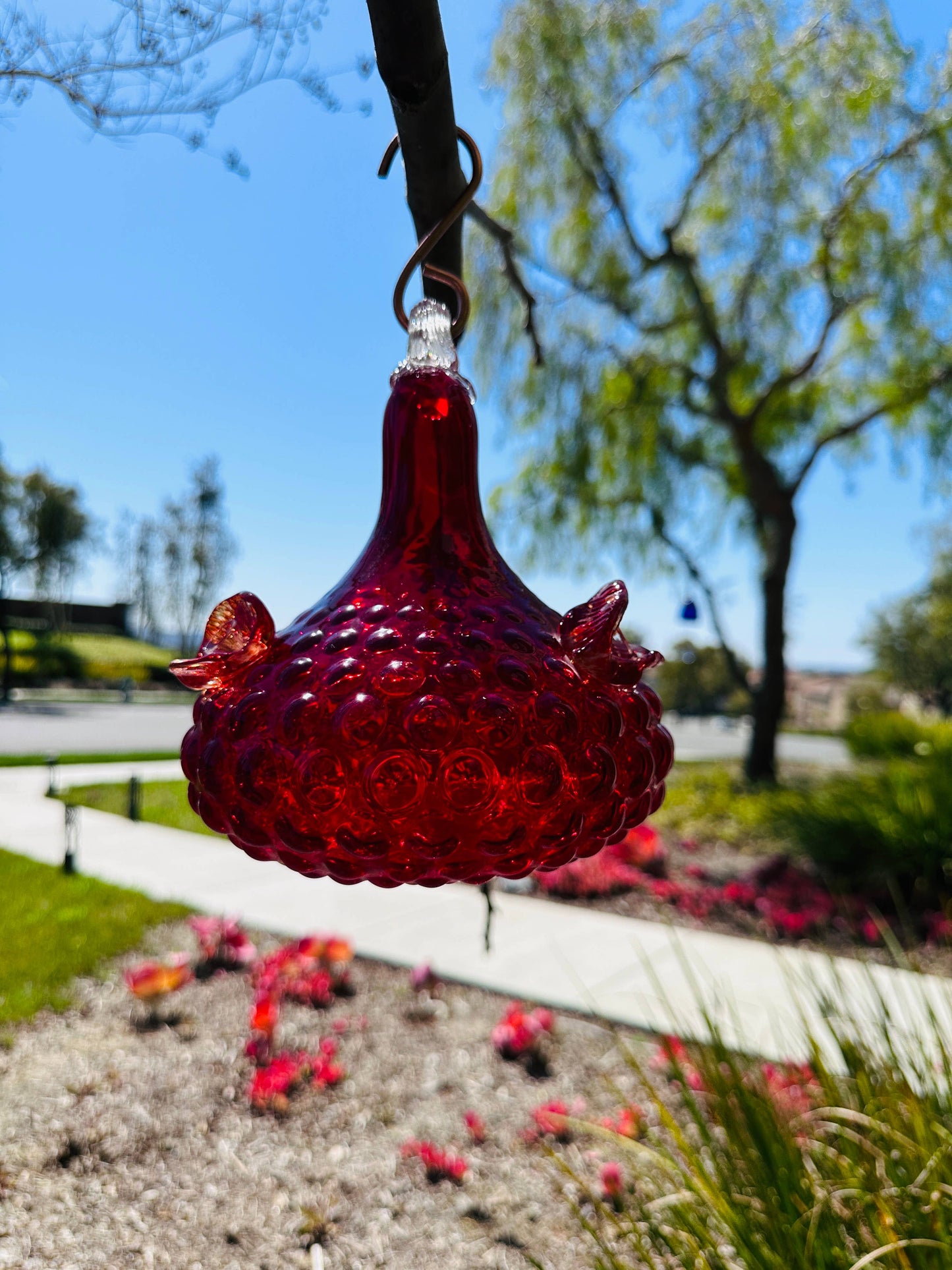 Art Glass Humming bird feeder Large: Assorted Color